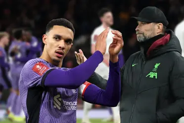 Trent Alexander Arnold serious and Klopp disappointed