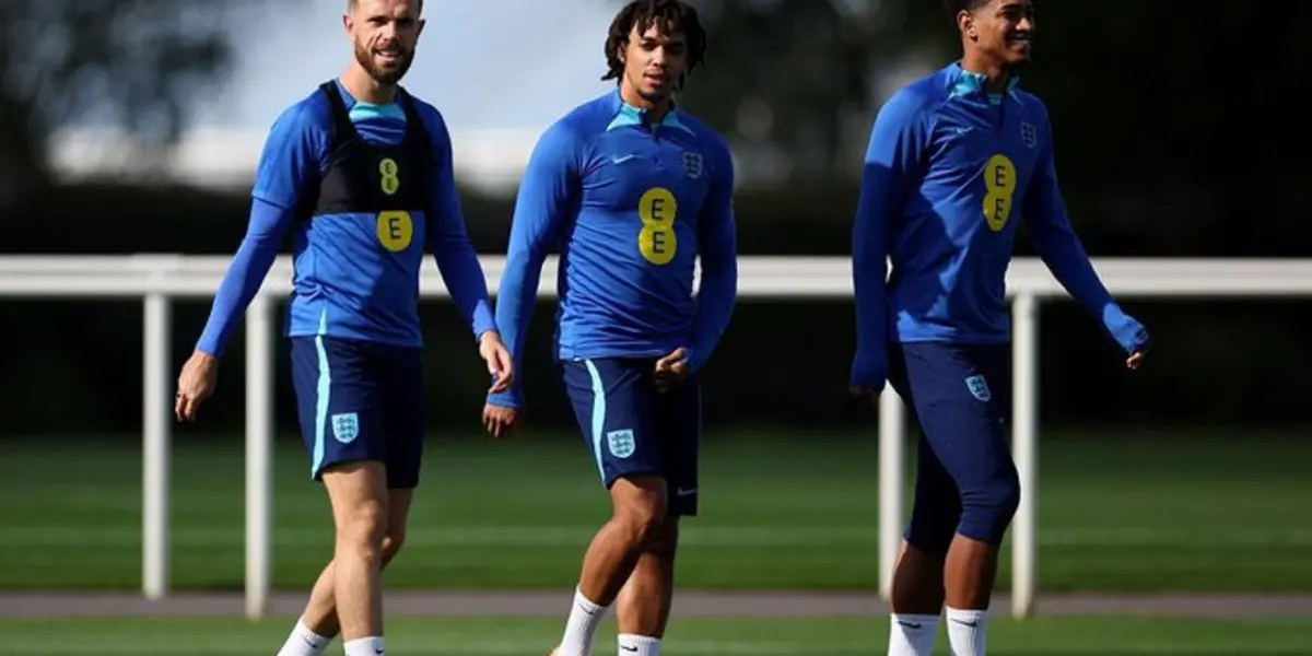 In the midst of England training camp, rookie is trying to persuade Liverpool to sign for him