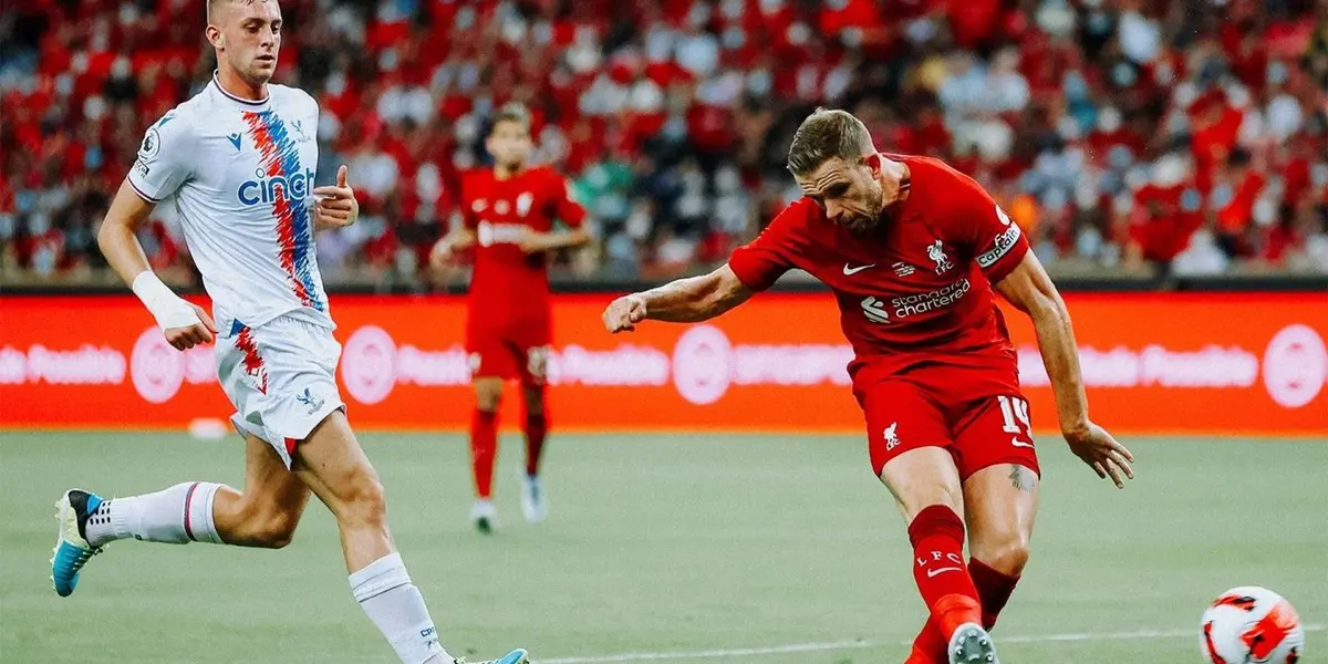 Liverpool defeat Crystal Palace with Henderson and Salah goals in Singapore