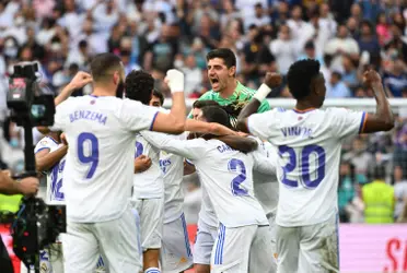 Jurgen Klopp is ‘waiting’ for the chance to sign Real Madrid’s Federico Valverde and according to Spanish newspaper Nacional.