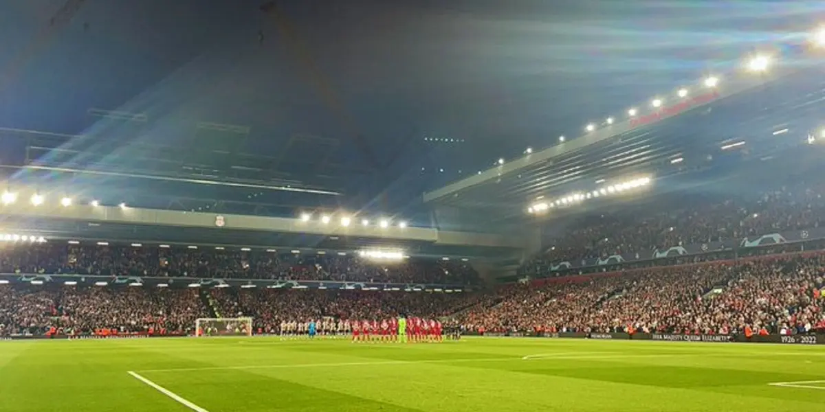 Not everyone respected the protocol in honour of the late monarch