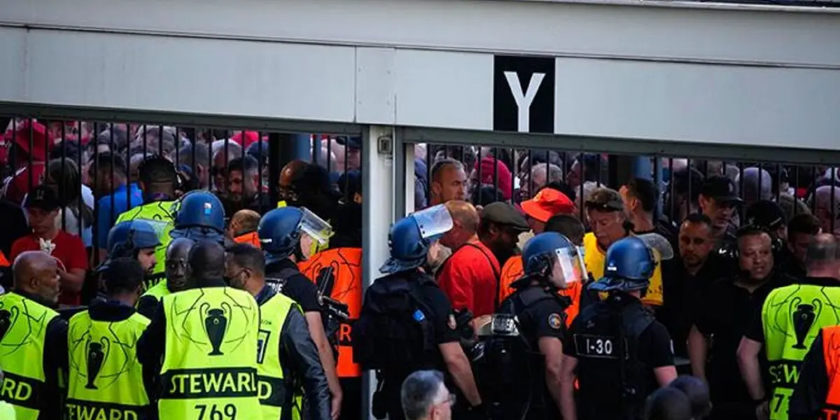 Previo al juego hubo peleas entre aficionados