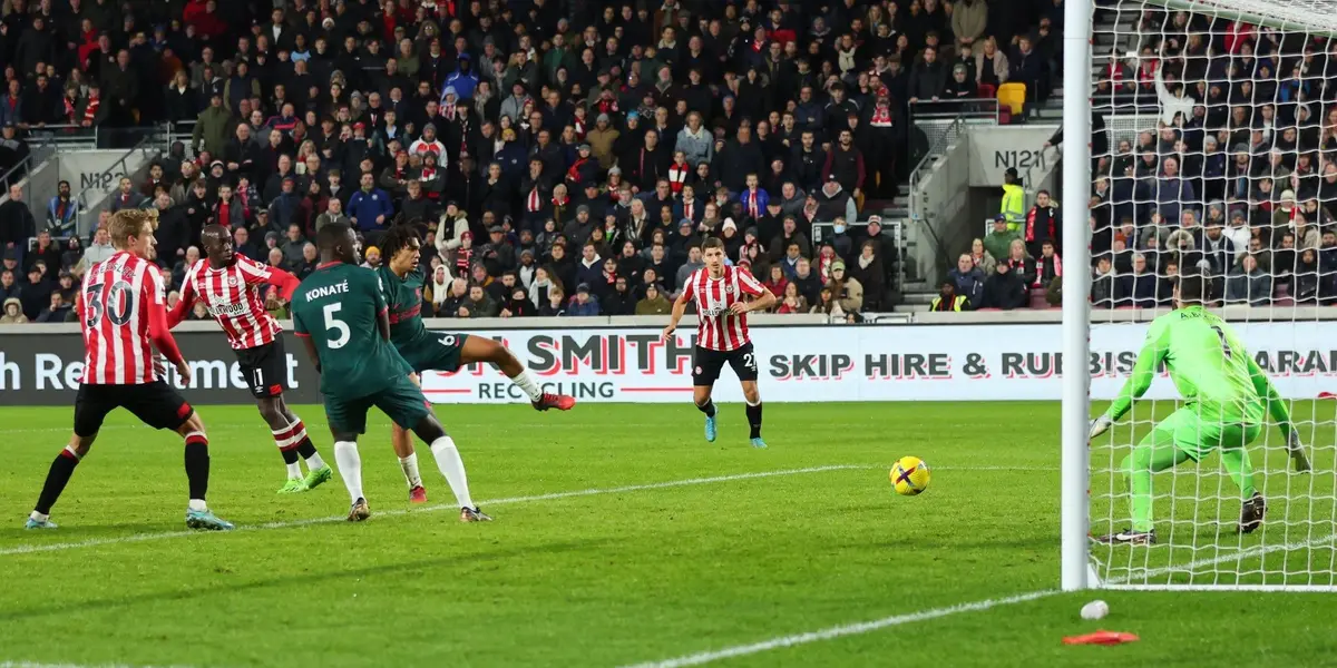 Reds looking for defensive replacement for one of their wingers