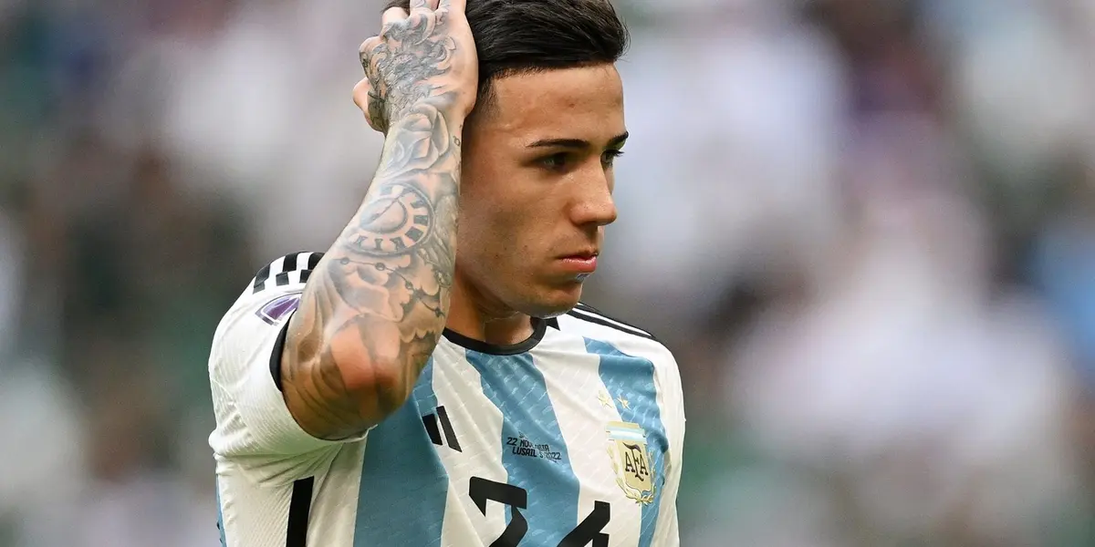 The Argentinian midfielder will be a new Reds player and his wages will be much lower than the Brazilian's