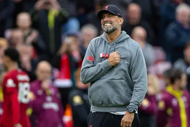 The player who would leave before the start of the season