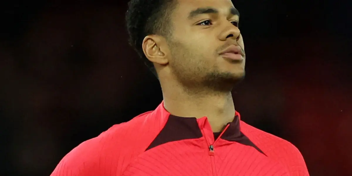 The Reds' Dutch striker is being severely criticised by his fans