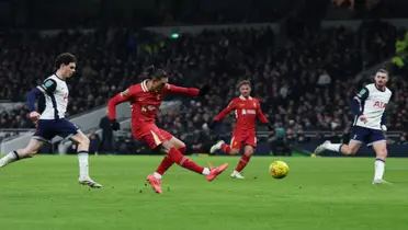 Both teams will seek a place in the final of the competition