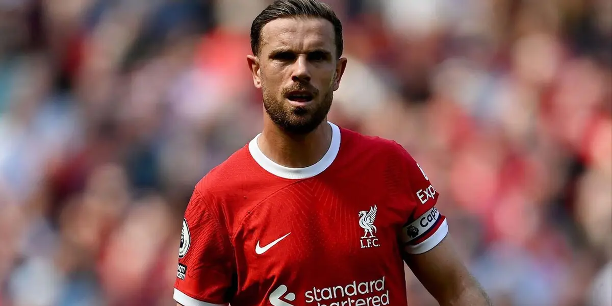 Henderson is yet to taste victory with Ajax after the Dutch side suffered their first league defeat.