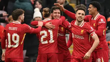 Liverpool beat Accrington Stanley 4-0 and went through to the next round of the FA Cup