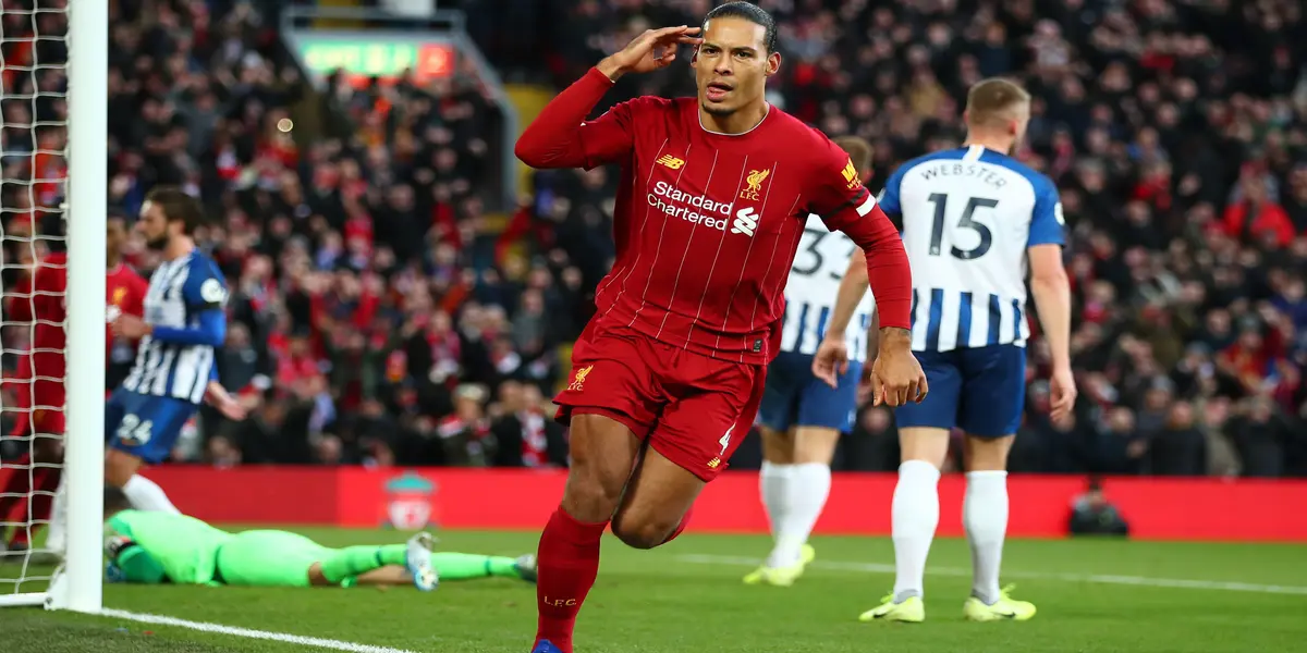 The defender received the award at the AXA training center earlier this week