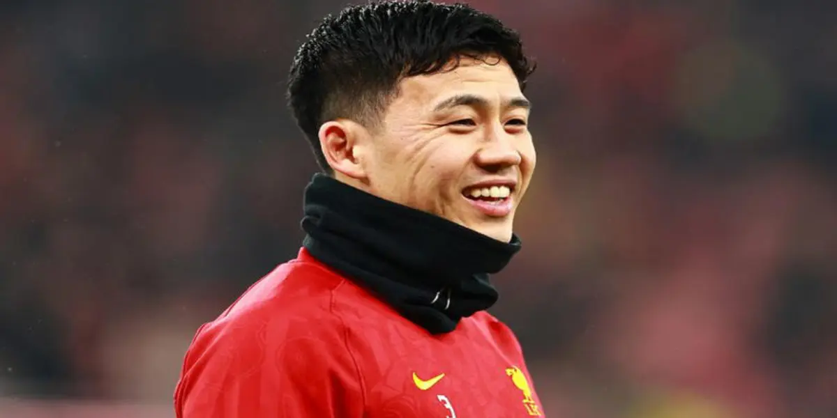 The Liverpool midfielder confessed who he loves playing with