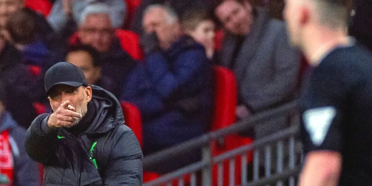 the television broadcast captured the moment when Jurgen Klopp made the gesture